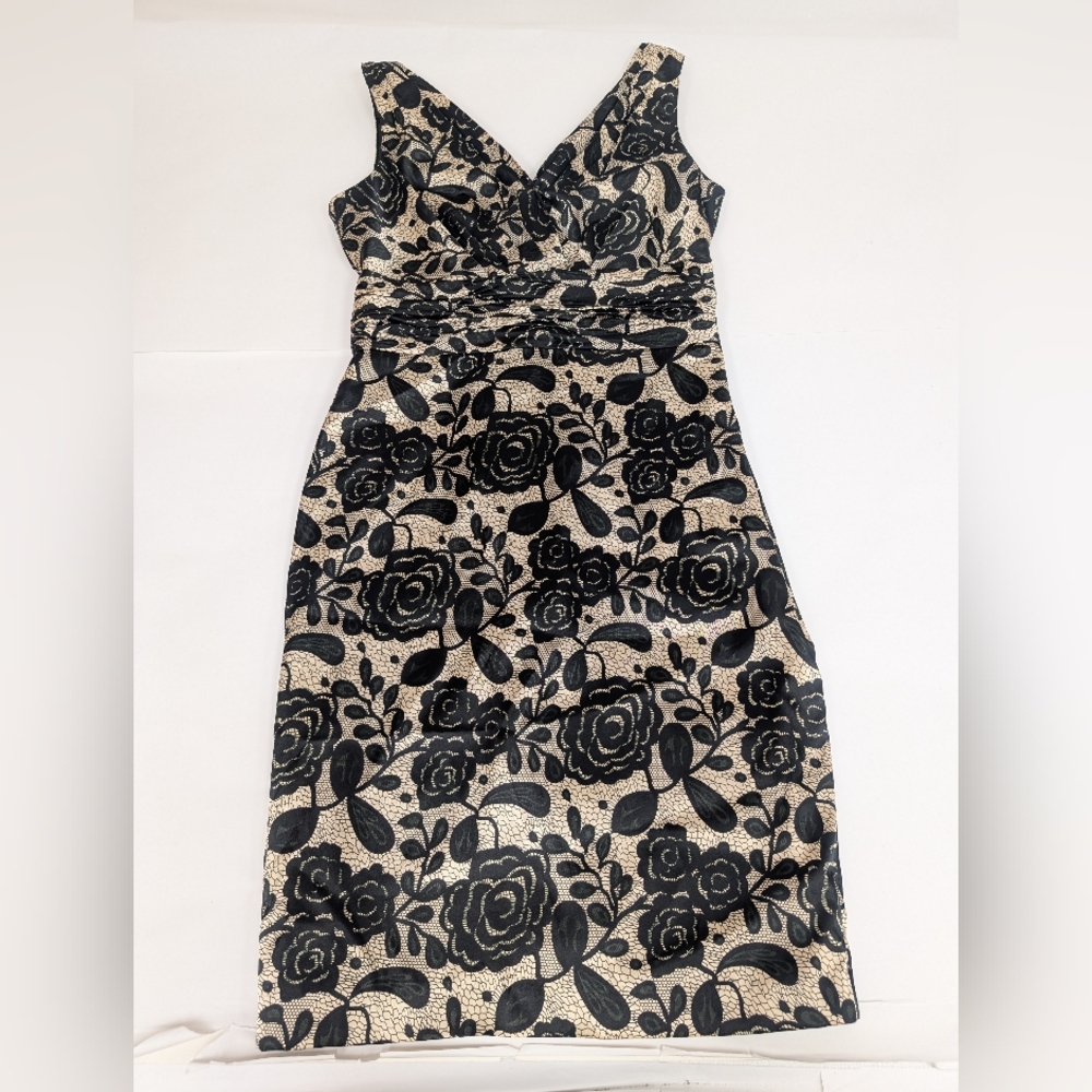 Jones Wear Black And Cream Floral Rose Sleeveless V Neck Sheath Dress Size 8